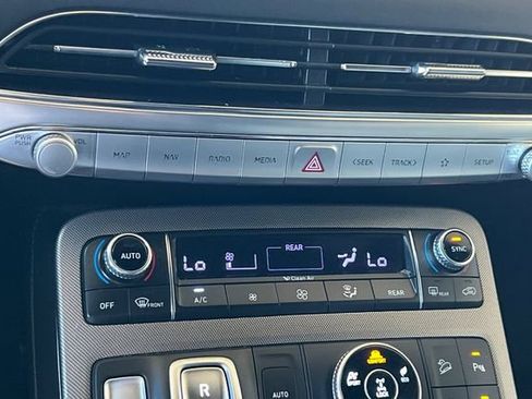Used 2022 Hyundai Palisade Calligraphy image 25