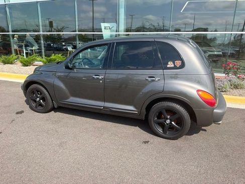 Used 2002 Chrysler PT Cruiser Limited FWD image 8