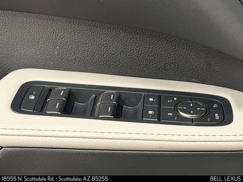 Used 2025 Lexus RX 350h AWD/4WD image 17