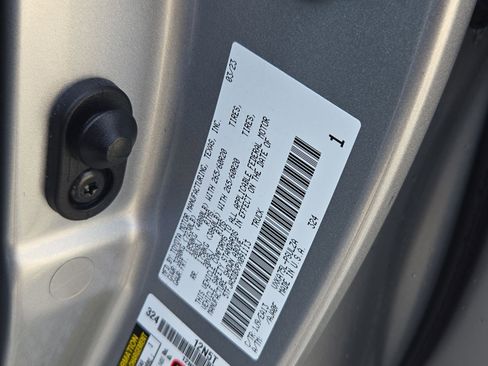 Used 2023 Toyota Tundra Limited AWD/4WD image 36