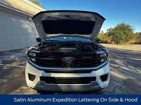 New 2025 Ford Expedition Platinum w/ Platinum Ultimate Package image 19