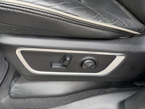 Used 2019 RAM 1500 Laramie image 18