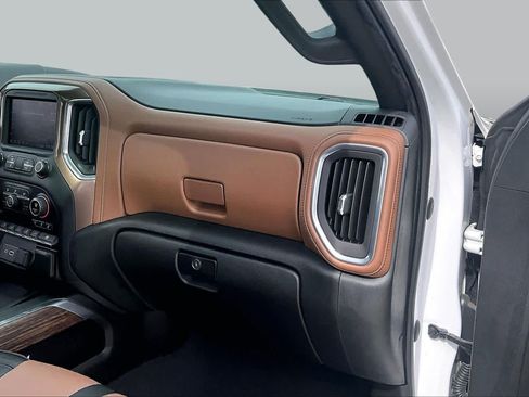 Used 2020 Chevrolet Silverado 1500 High Country AWD/4WD image 17