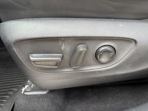 Used 2021 Toyota Highlander Platinum FWD image 28