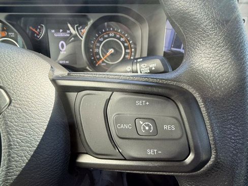 Used 2025 Jeep Wrangler Sport image 20