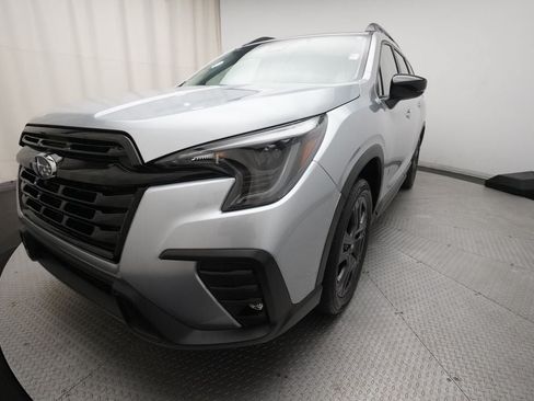 Certified 2025 Subaru Ascent Bronze Edition AWD/4WD image 12