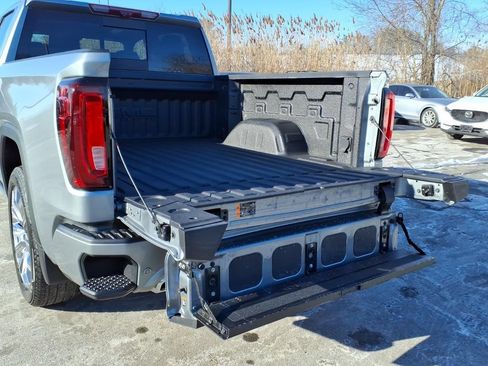 Used 2026 GMC Sierra 1500 Denali AWD/4WD image 7