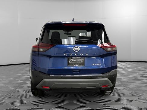 Used 2021 Nissan Rogue SV w/ Premium Package image 4