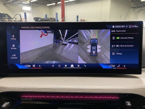 Used 2025 BMW 330i xDrive Sedan image 36