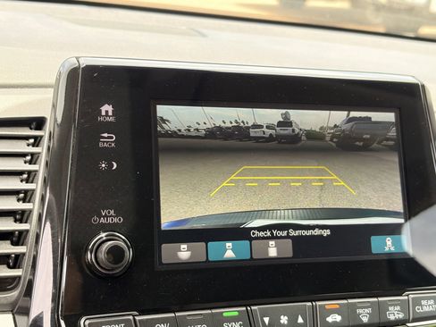 Used 2023 Honda Odyssey EX image 21