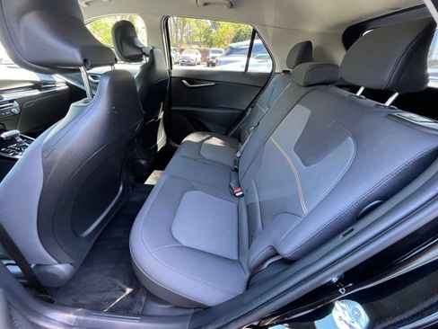 Used 2026 Kia Niro LX FWD image 23