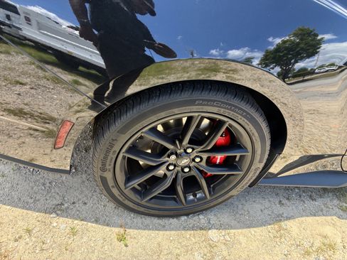 Used 2025 Ford Mustang GT Premium RWD image 9