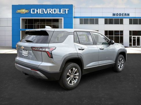 New 2026 Chevrolet Equinox LT image 5