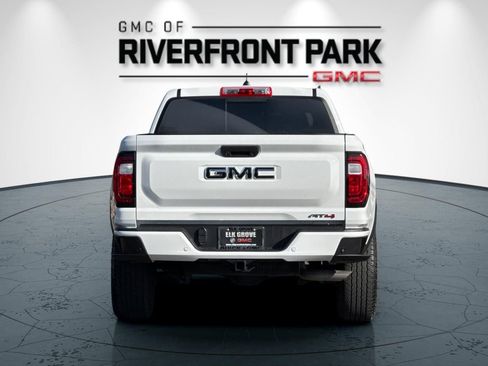New 2023 GMC Canyon AT4 w/ AT4 Premium Package AWD/4WD image 4