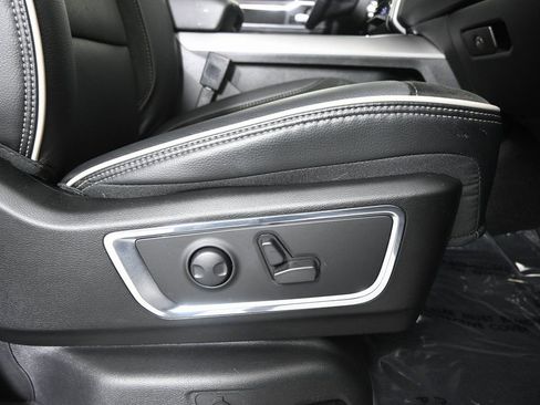 Used 2025 RAM 1500 Laramie w/ Sport Appearance Package image 15