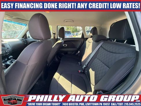 Used 2016 Kia Soul FWD image 17