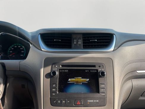 Used 2016 Chevrolet Traverse LS image 16