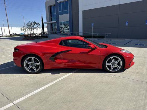 Used 2023 Chevrolet Corvette Stingray Preferred Conv w/ 2LT image 2