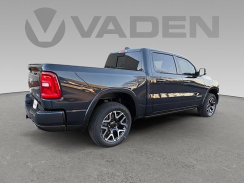 New 2026 RAM 1500 Laramie AWD/4WD image 19