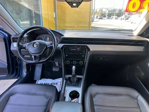 Used 2020 Volkswagen Passat 2.0T SE image 13