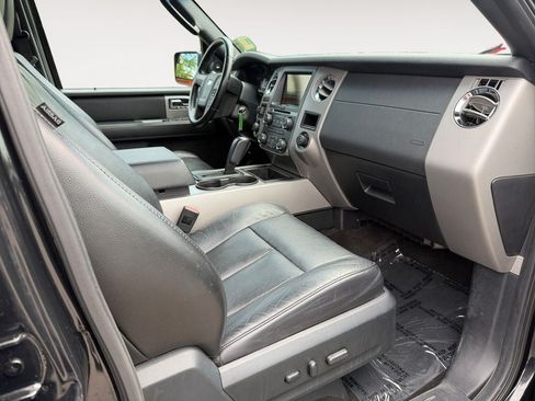 Used 2015 Ford Expedition EL XLT w/ Equipment Group 202A AWD/4WD image 26