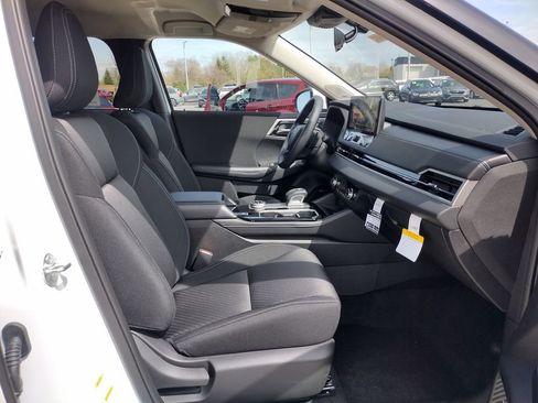 New 2026 Mitsubishi Outlander ES image 11