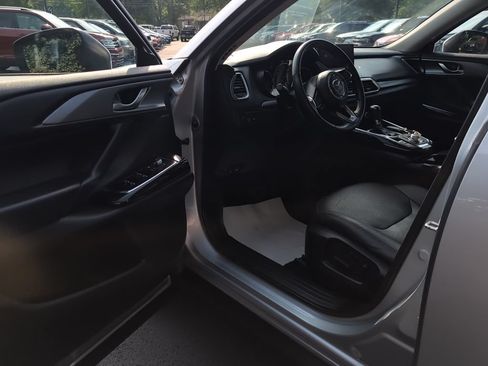Certified 2023 MAZDA CX-9 Touring AWD/4WD image 19