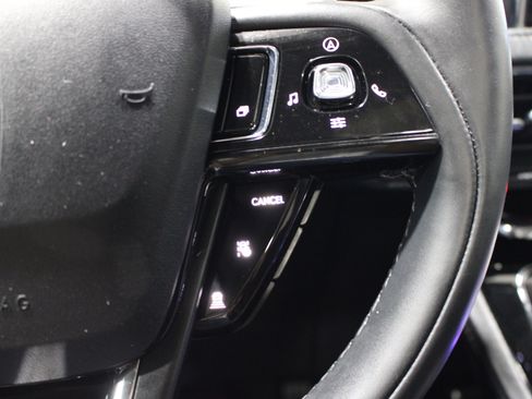 Used 2022 Lincoln Corsair AWD w/ Premium Package image 12