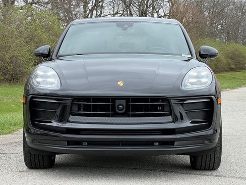 Used 2025 Porsche Macan image 7