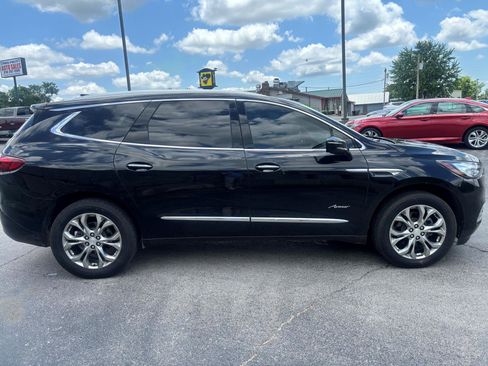 Used 2019 Buick Enclave Avenir w/ Avenir Technology Package AWD/4WD image 8