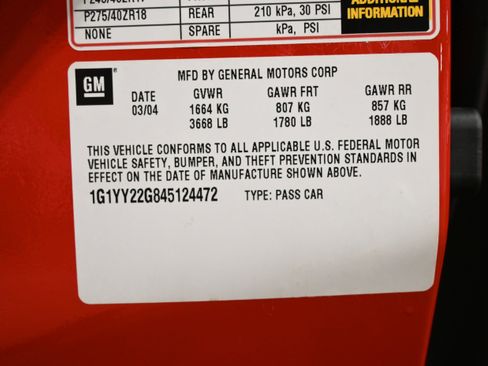 Used 2004 Chevrolet Corvette Coupe RWD image 17
