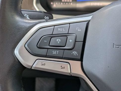 Certified 2024 Volkswagen Jetta SE FWD image 24