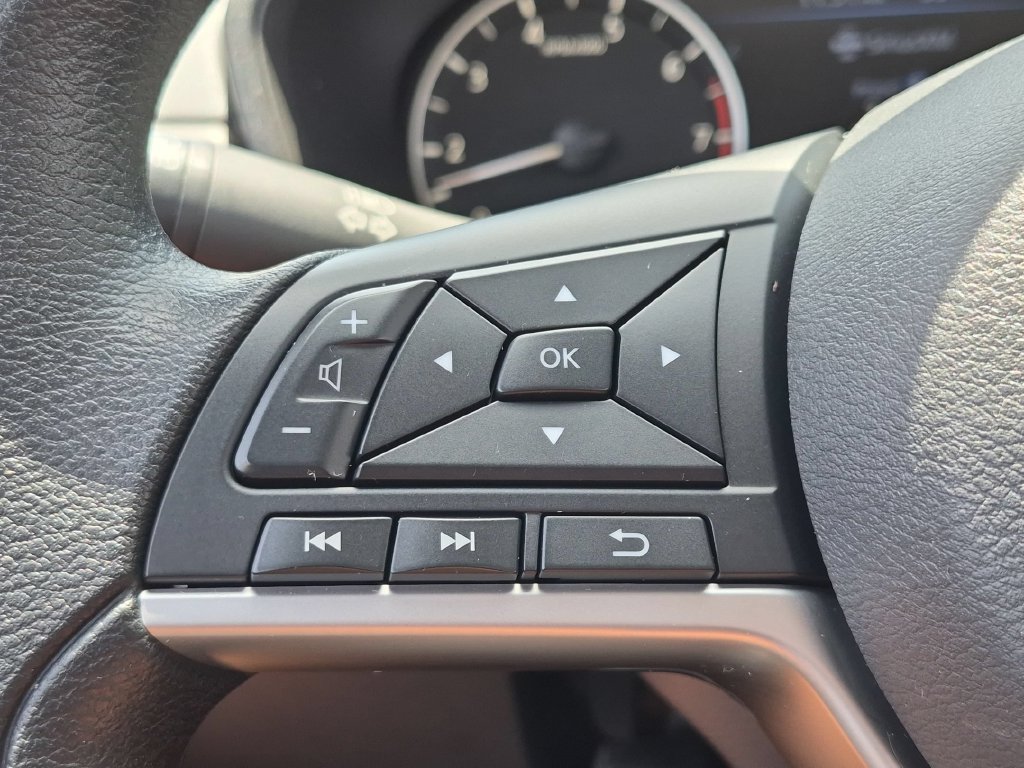 Used 2025 Nissan Altima 2.5 SV AWD/4WD image 20