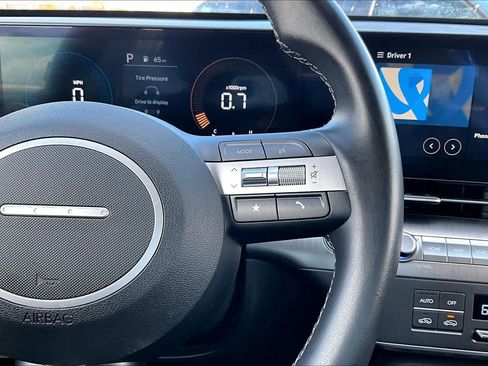 Certified 2024 Hyundai Kona SEL image 24