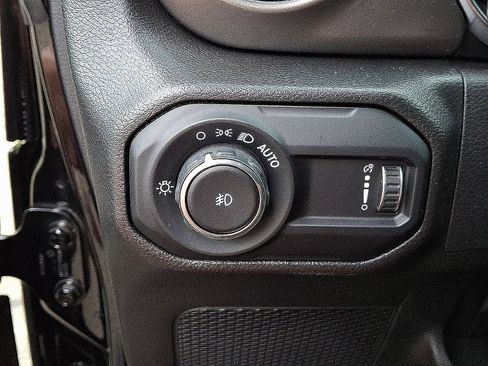 Certified 2023 Jeep Wrangler Unlimited Sport AWD/4WD image 26