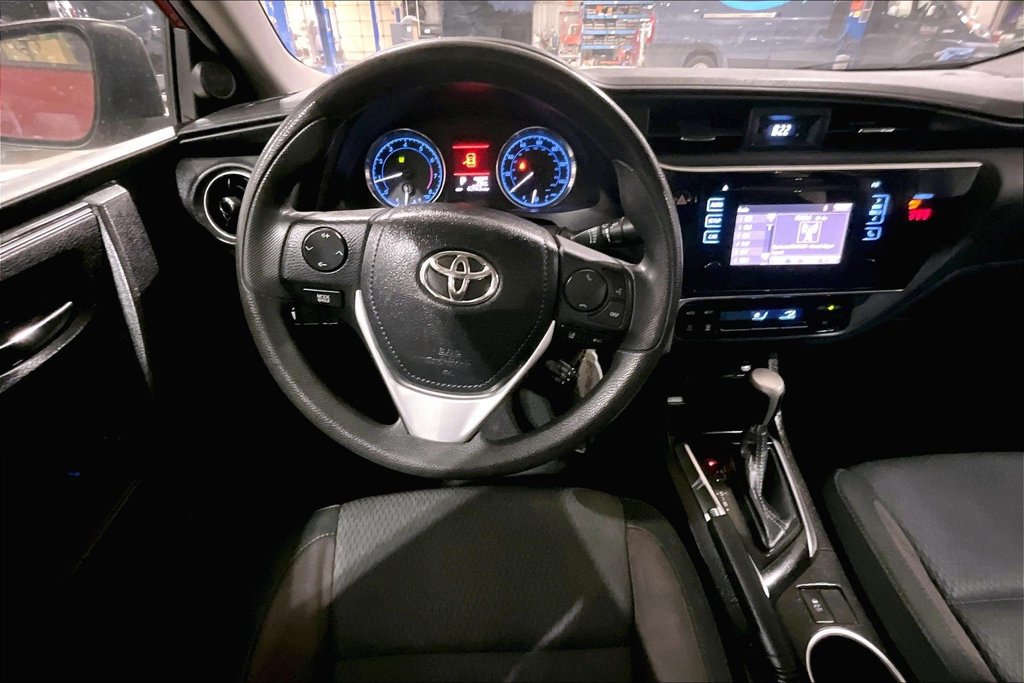 Used 2019 Toyota Corolla LE FWD image 5