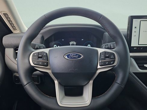 New 2026 Ford Explorer Active w/ Active Comfort Package AWD/4WD image 26