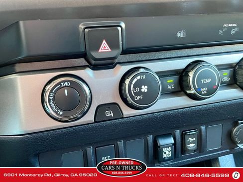 Used 2019 Toyota Tacoma SR5 AWD/4WD image 22