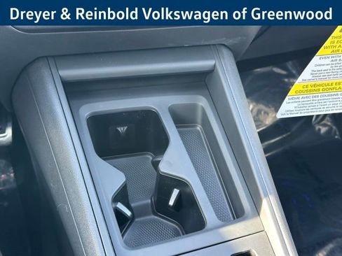 New 2026 Volkswagen Tiguan SE R-Line image 19