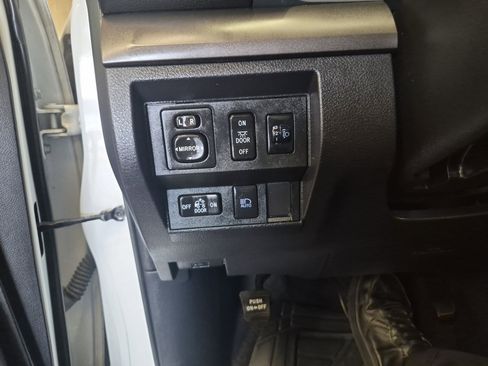 Used 2021 Toyota Tundra SR5 AWD/4WD image 22