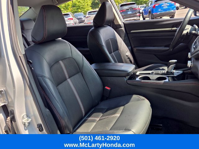 Used 2025 Nissan Altima 2.5 SR FWD image 17