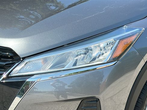 Used 2021 Nissan Kicks S FWD image 4