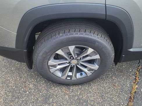 New 2026 Chevrolet Equinox LT image 13