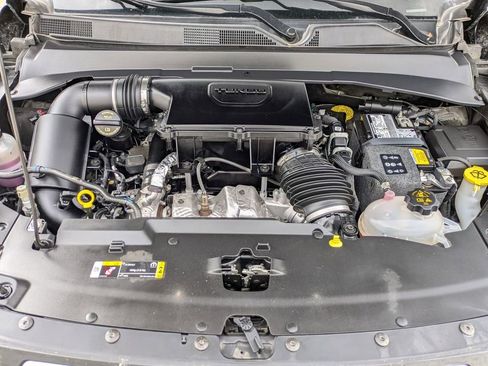 Used 2025 Jeep Compass Limited image 30