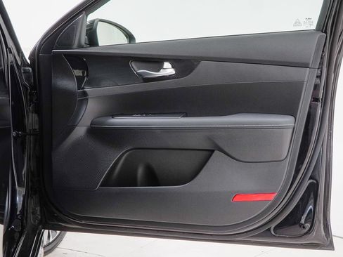 Used 2022 Kia Forte GT-Line w/ GT-Line Technology Package FWD image 37