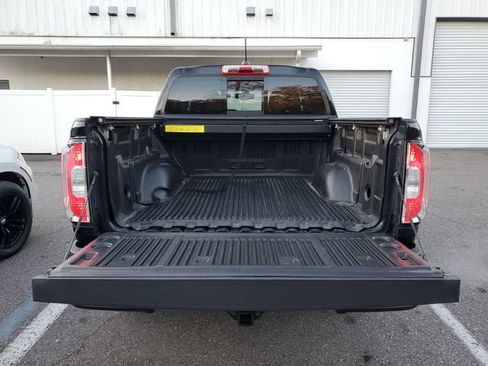 Used 2018 GMC Canyon SLE w/ SLE Convenience Package image 9