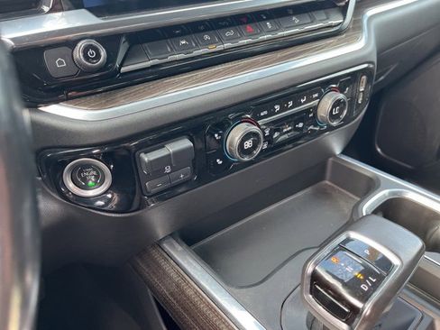 Used 2022 Chevrolet Silverado 1500 LT Trail Boss w/ Convenience Package II image 27