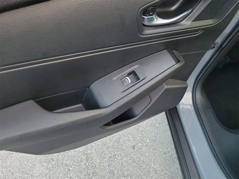 Used 2025 Honda Accord Sport image 12