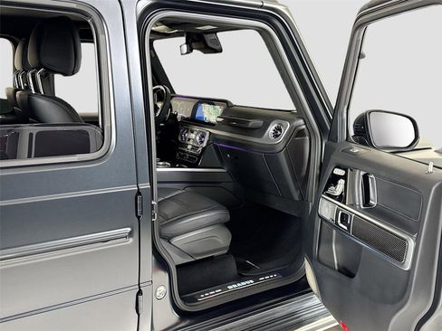 Used 2023 Mercedes-Benz G 63 AMG 4MATIC image 31
