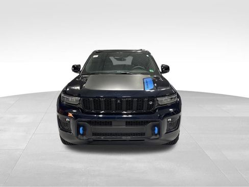 New 2024 Jeep Grand Cherokee Trailhawk w/ Advanced Protech Group II AWD/4WD image 9